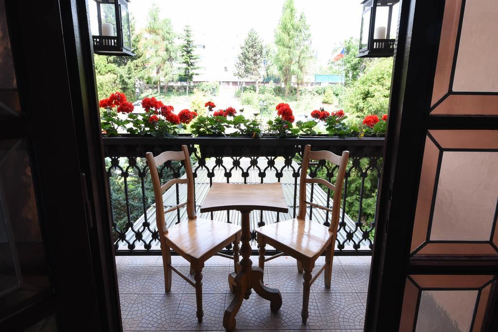 Hotel Diana Apartments ปราก ภายนอก รูปภาพ