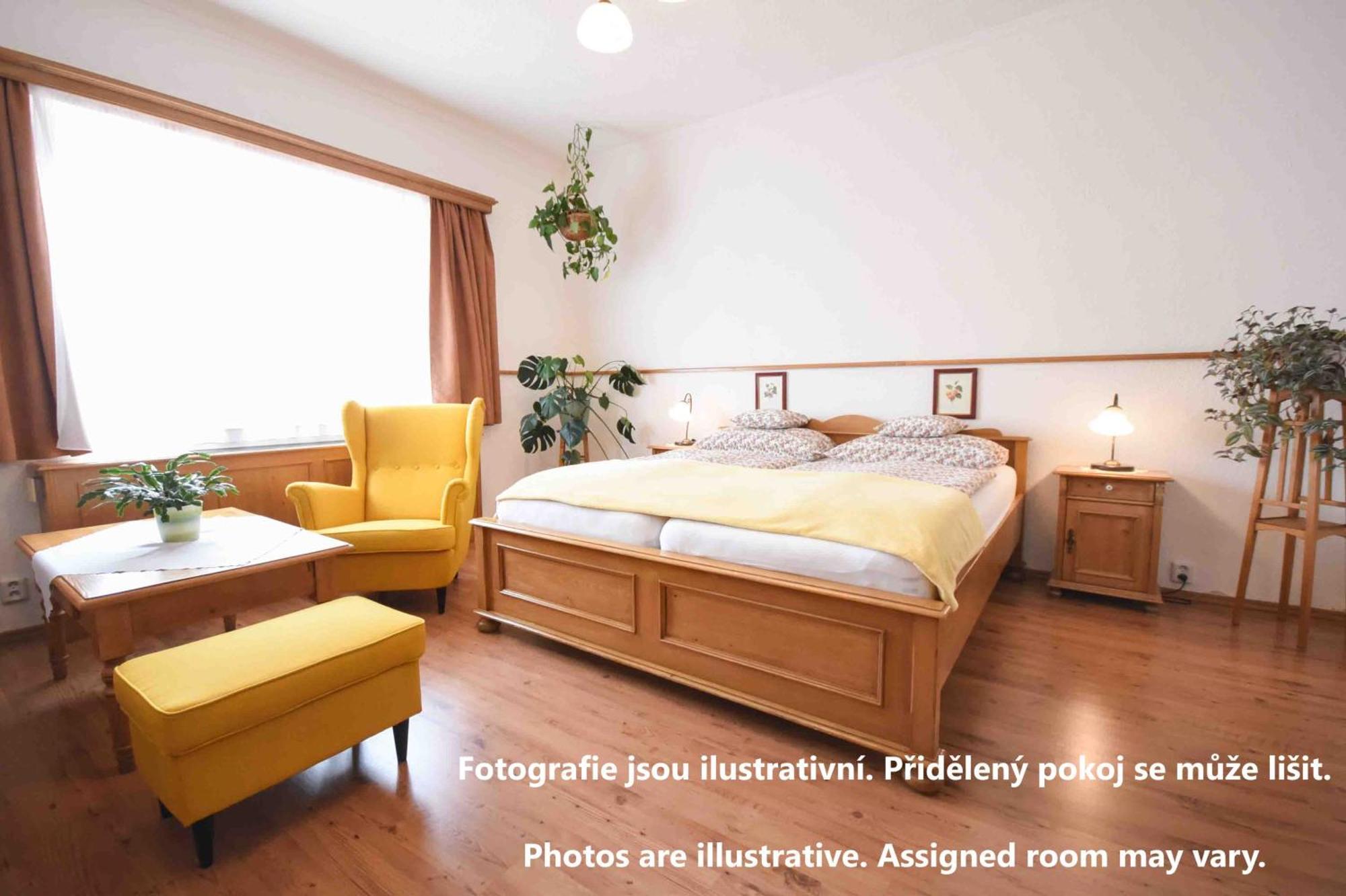 Hotel Diana Apartments ปราก ภายนอก รูปภาพ
